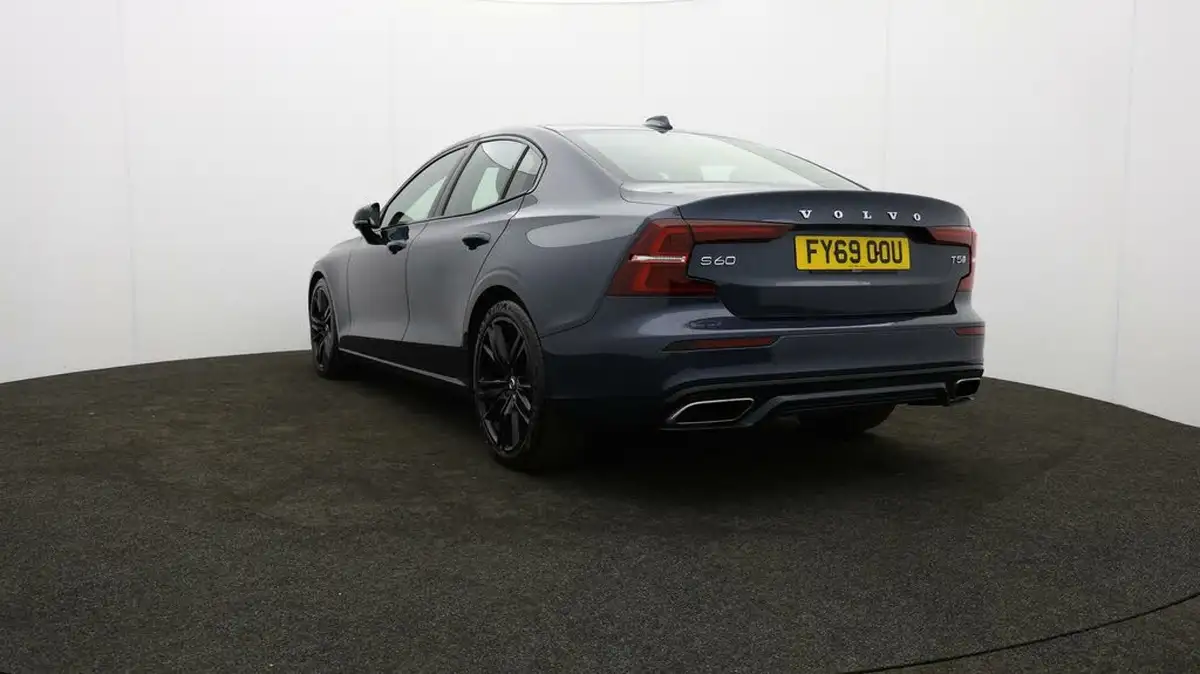 2019-volvo-s60-20-t5-r-design-edition-big-71