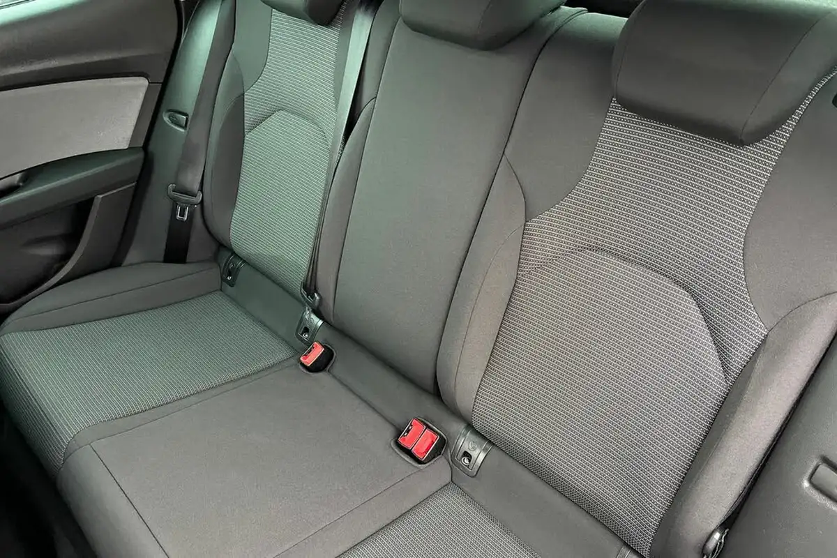 2018-seat-leon-10-tsi-se-dynamic-hatchback-big-8