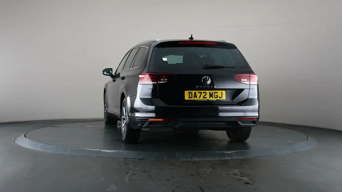 2022-volkswagen-passat-15-tsi-sel-estate-5d-dsg-big-42