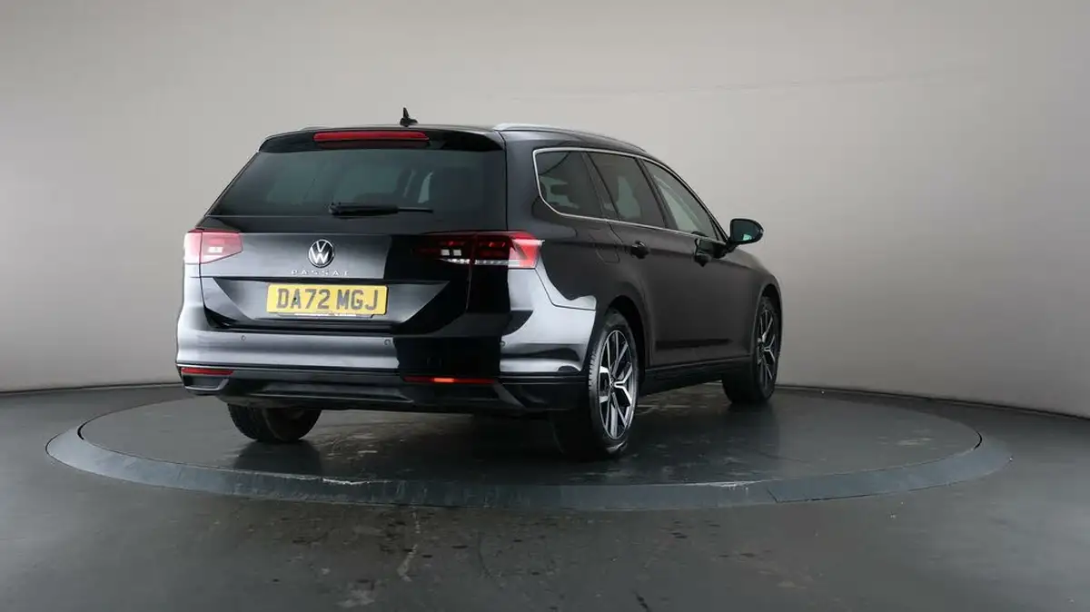 2022-volkswagen-passat-15-tsi-sel-estate-5d-dsg-big-66