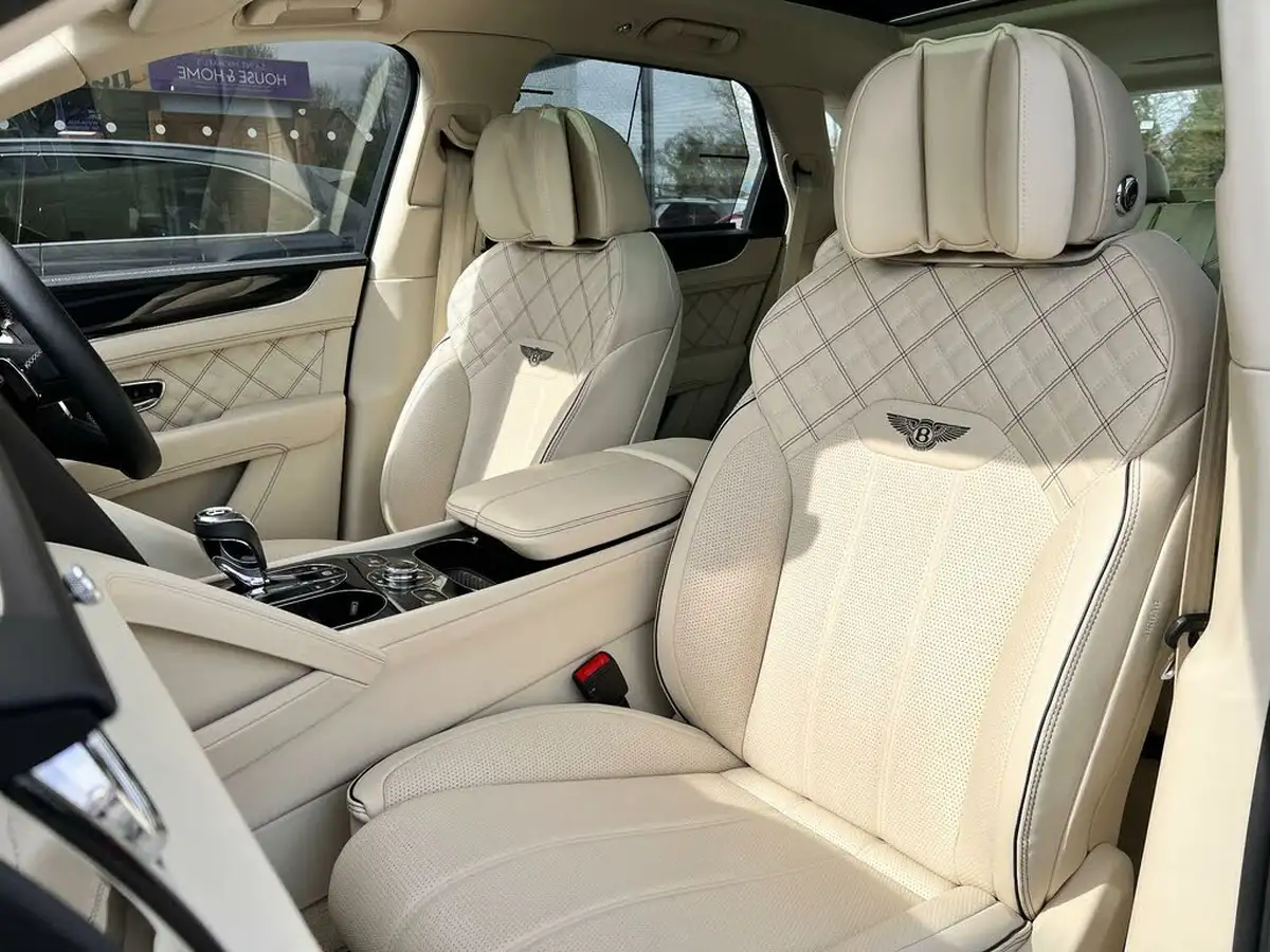 2020-bentley-bentayga-30-hybrid-big-11