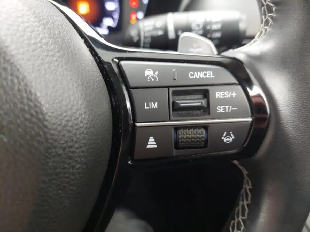 2024-honda-zr-v-20-i-mmd-sport-big-18