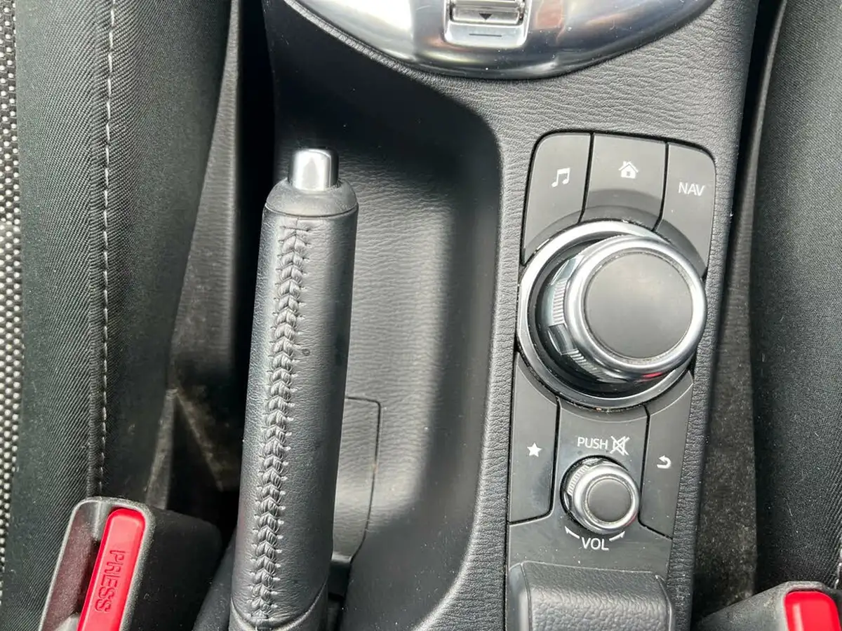 2017-mazda-mazda2-15-sport-nav-90ps-skyactiv-g-auto-big-25