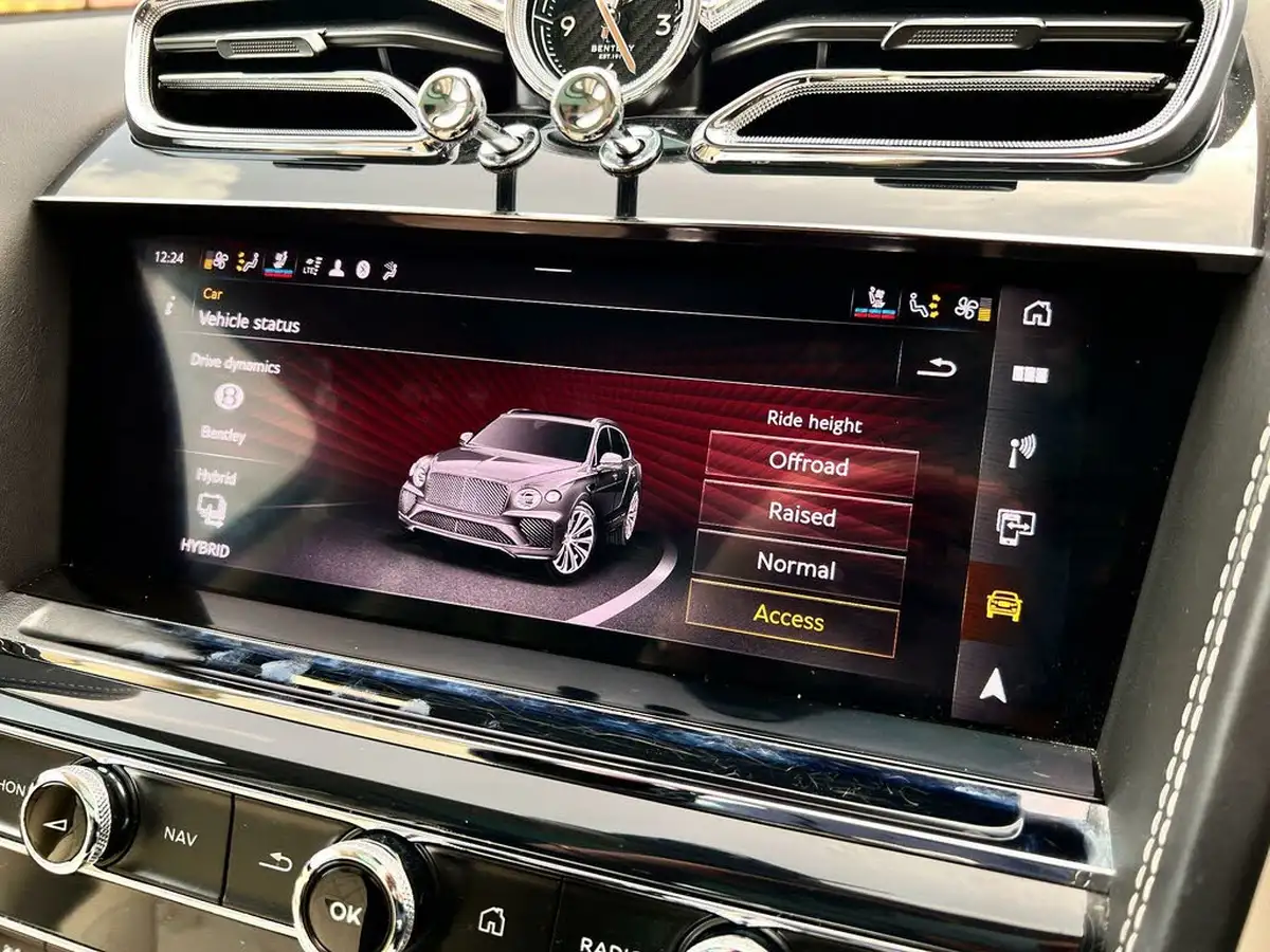 2020-bentley-bentayga-30-hybrid-big-35