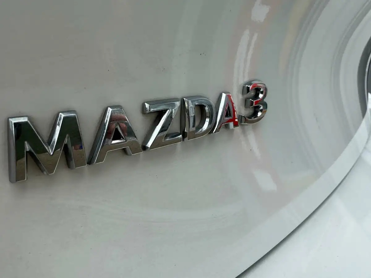 2023-mazda-mazda3-20-e-skyactiv-g-homura-big-8