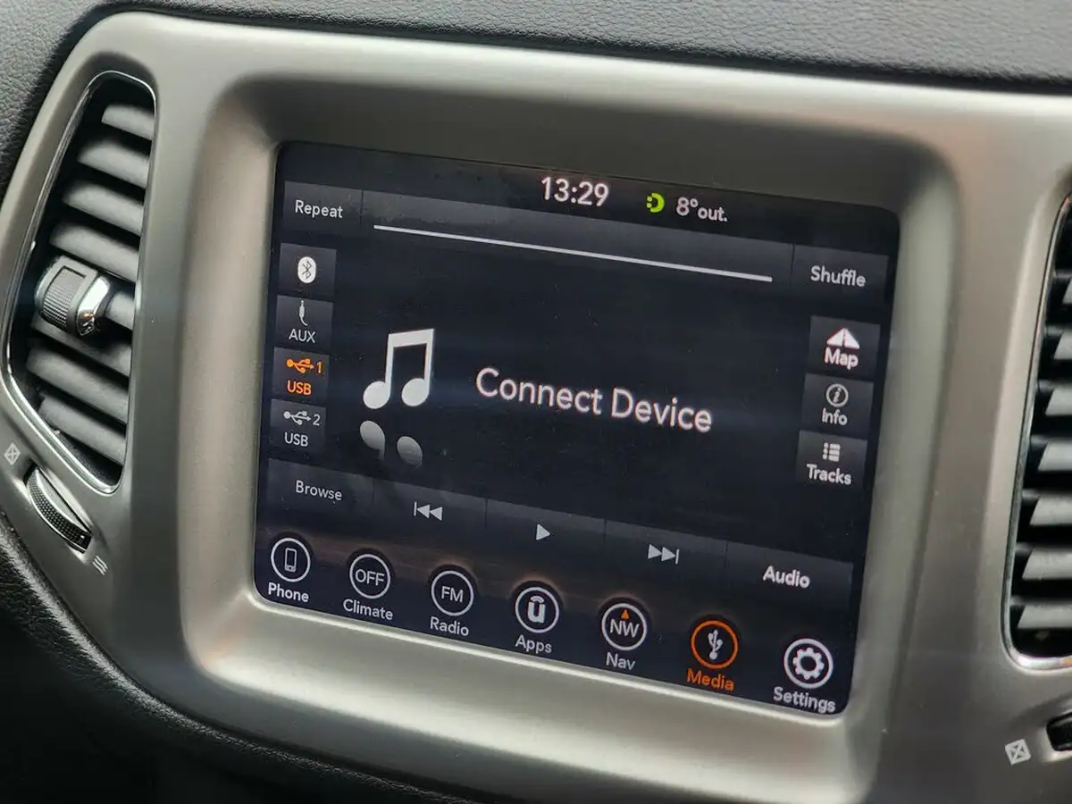 2019-jeep-compass-14-multiair-ii-longitude-big-21