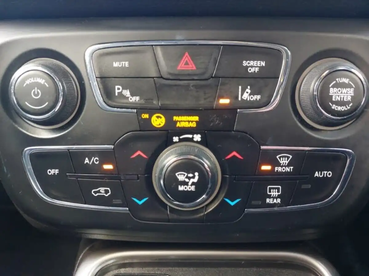 2019-jeep-compass-14-multiair-ii-longitude-big-18