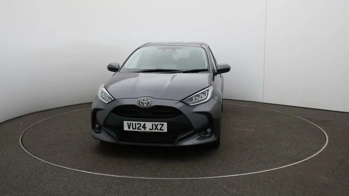 2024-toyota-yaris-15-vvt-i-design-big-37