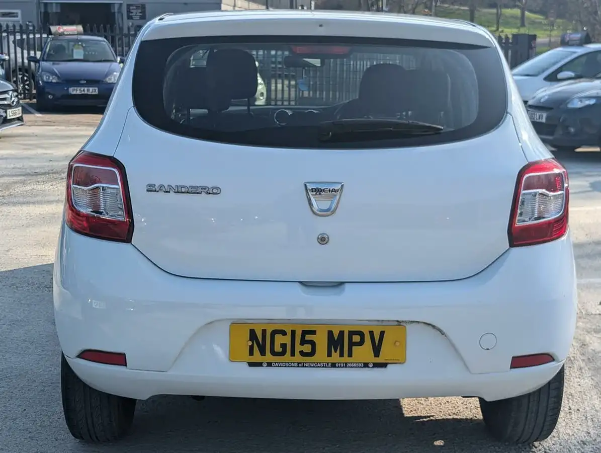 2015-dacia-sandero-12-ambiance-big-5