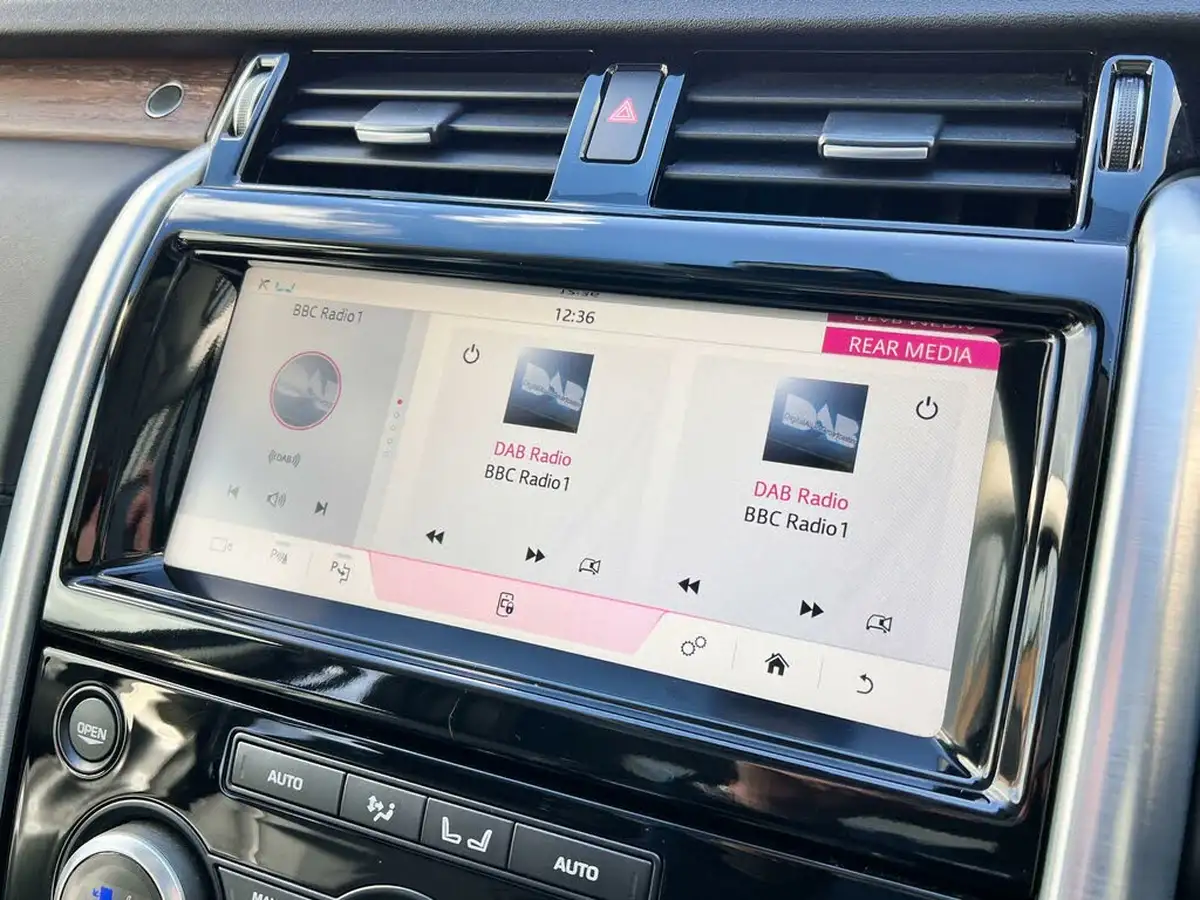 2020-land-rover-discovery-30-sd6-hse-luxury-big-37