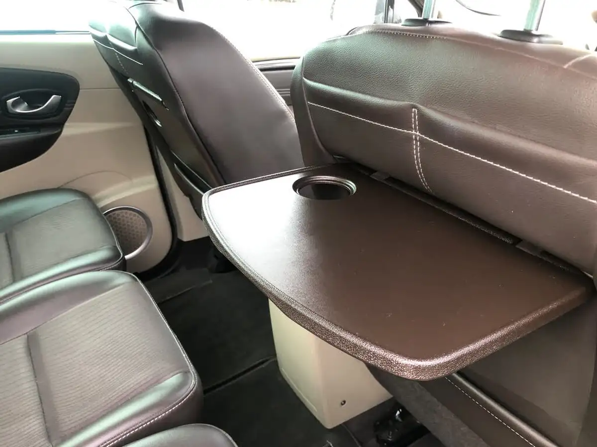 2010-renault-scenic-15td-privilege-tom-tom-big-12