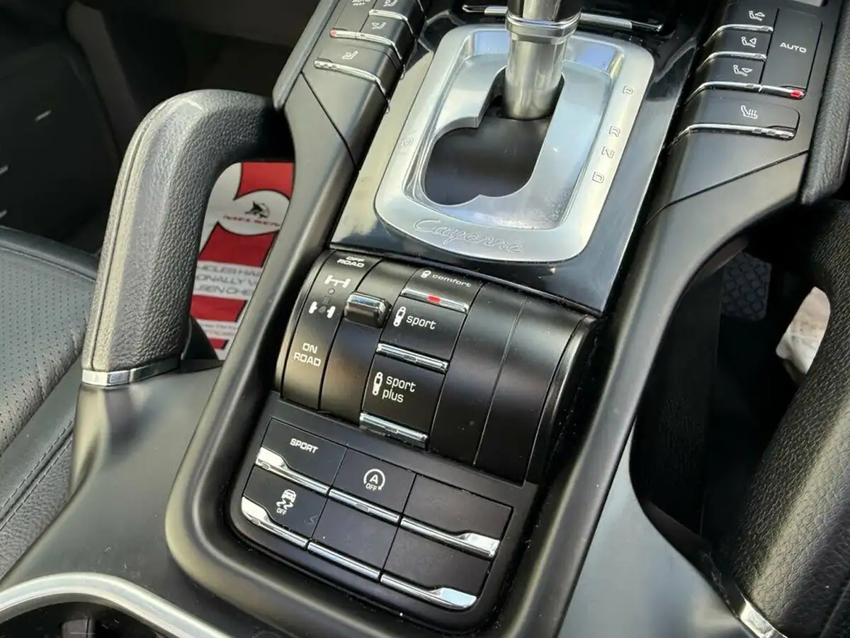 2017-porsche-cayenne-30td-diesel-big-23