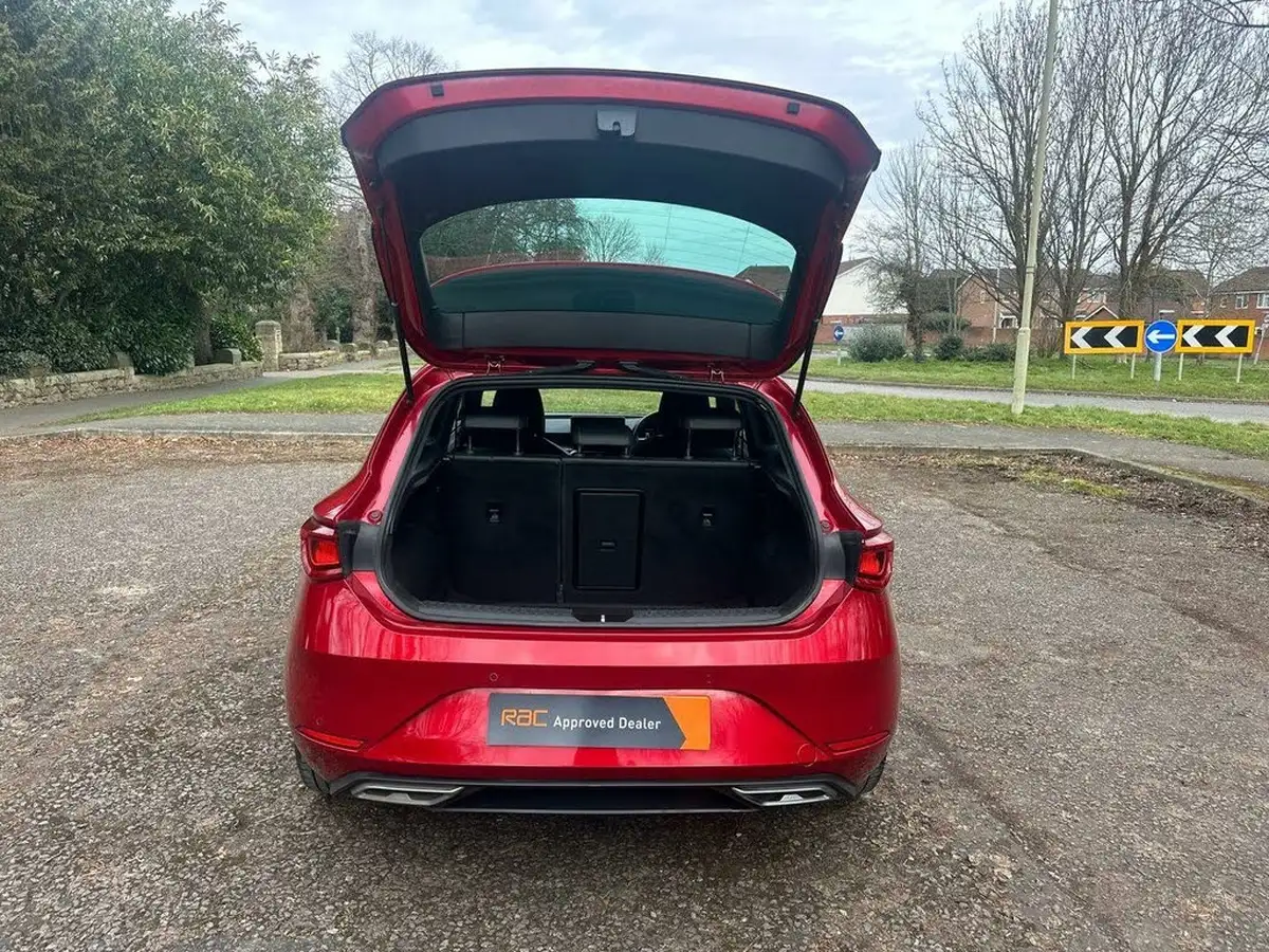 2021-seat-leon-15-etsi-fr-sport-hatchback-big-41