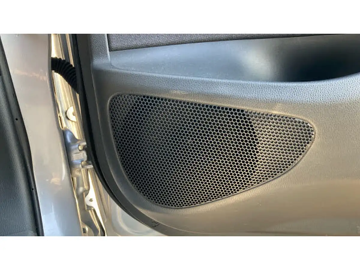2022-toyota-yaris-15-vvt-i-design-big-31