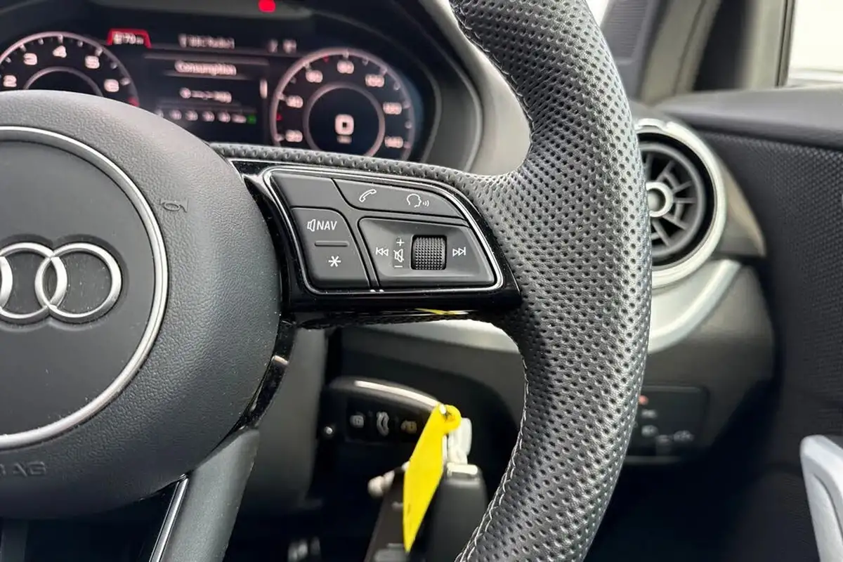 2024-audi-q2-10-30-tfsi-s-line-110ps-big-32