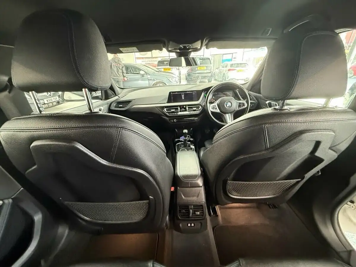 2021-bmw-1-series-15-118i-m-sport-lcp-big-7