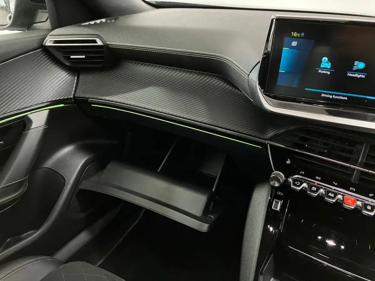 2022-peugeot-2008-suv-e-gt-premium-big-41