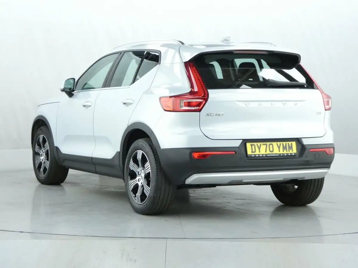2020-volvo-xc40-15-t3-inscription-big-4