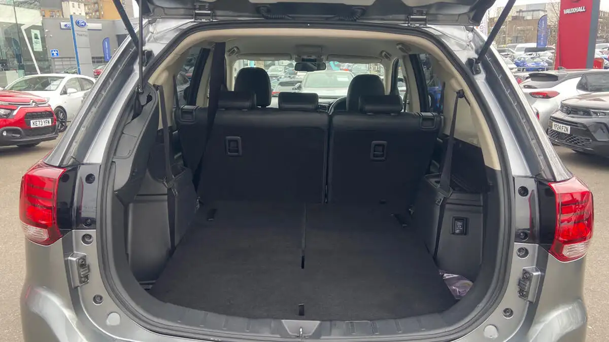 2020-mitsubishi-outlander-20-exceed-big-18