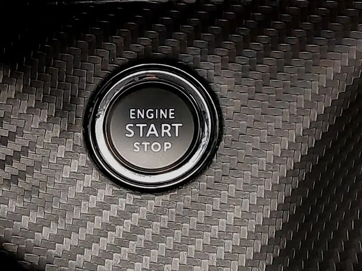 2021-peugeot-208-e-allure-50kwh-big-18
