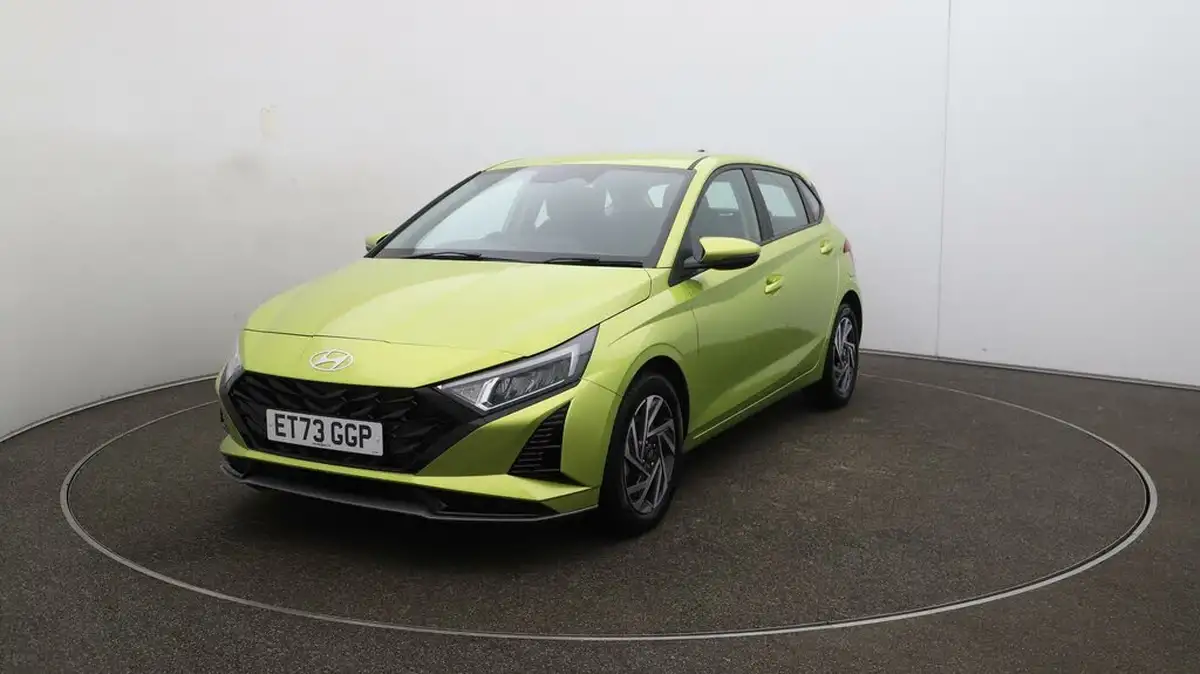 2024-hyundai-i20-10-t-gdi-advance-big-35
