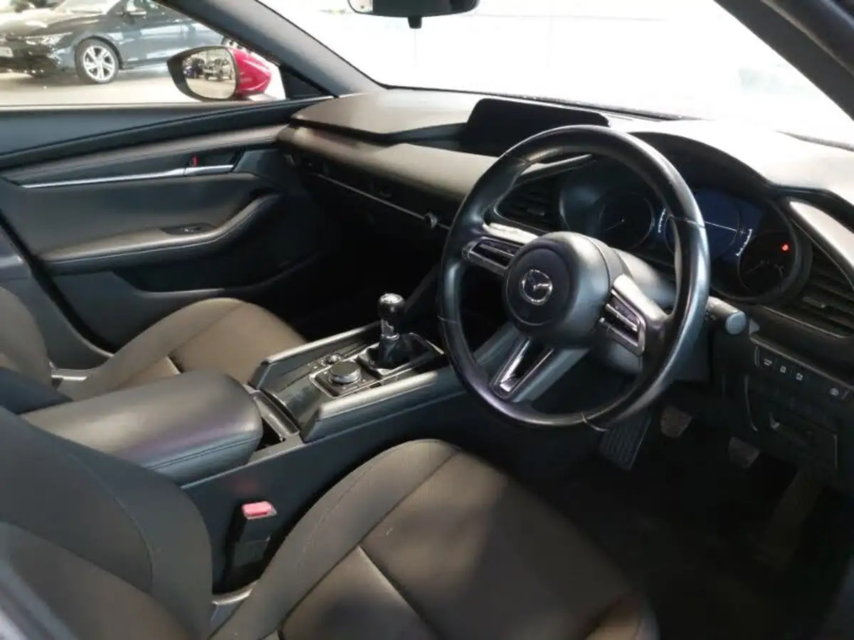2019-mazda-mazda3-18td-se-l-big-10