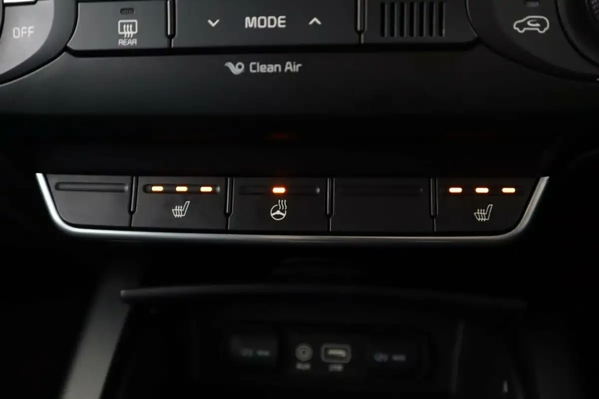 2015-kia-sorento-22-crdi-kx-2-197bhp-awd-isg-big-20