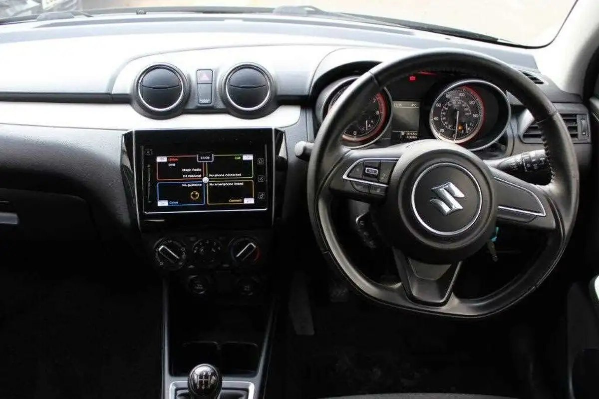 2020-suzuki-swift-12-dualjet-sz-t-90ps-1242cc-big-22