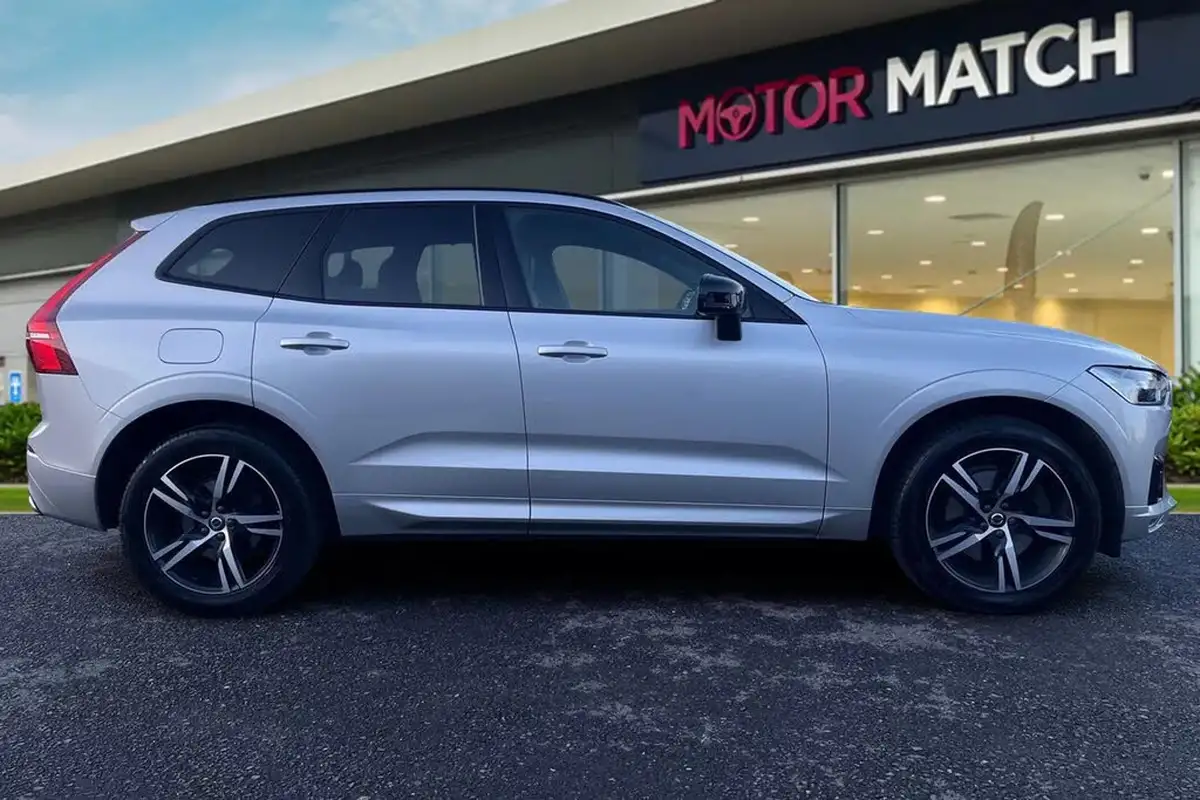 2019-volvo-xc60-20td-b5-r-design-big-2