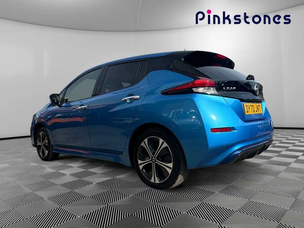 2020-nissan-leaf-e-e-n-tec-big-3