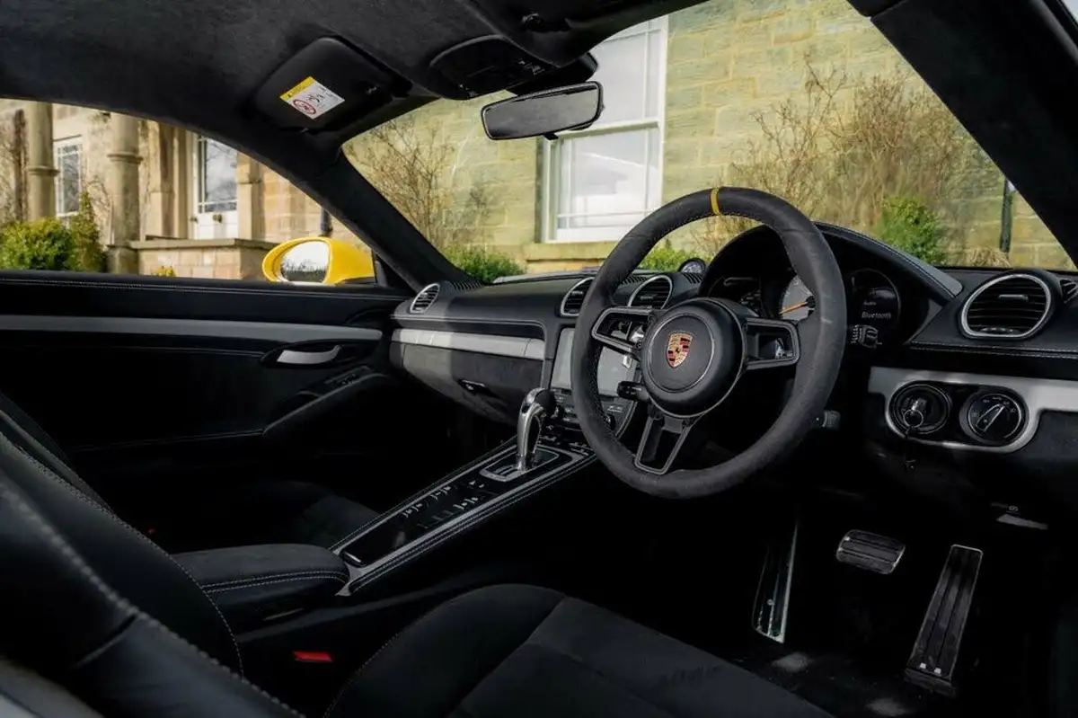2023-porsche-cayman-718-40-cayman-gt4-pdk-big-34