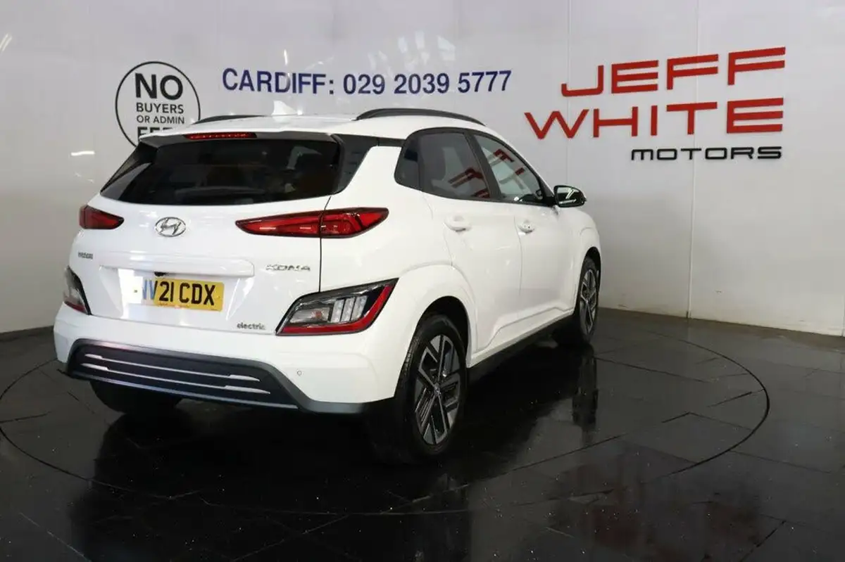2021-hyundai-kona-e-premium-204ps-64kwh-7kw-obc-big-4