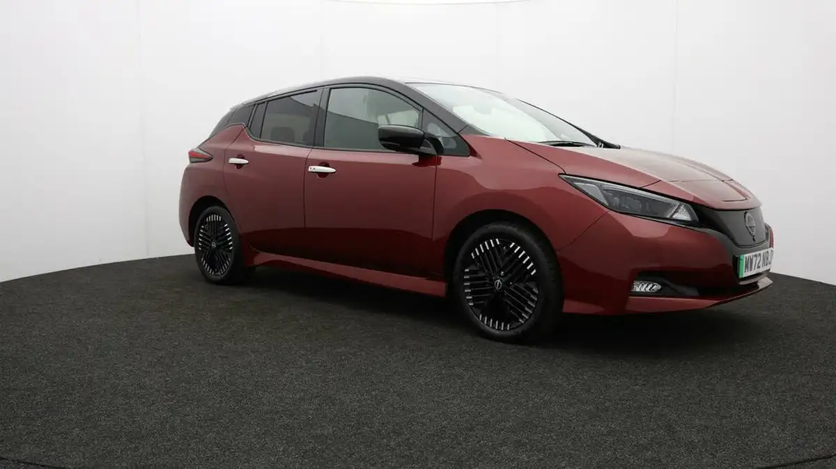 2023-nissan-leaf-e-tekna-39kwh-big-46