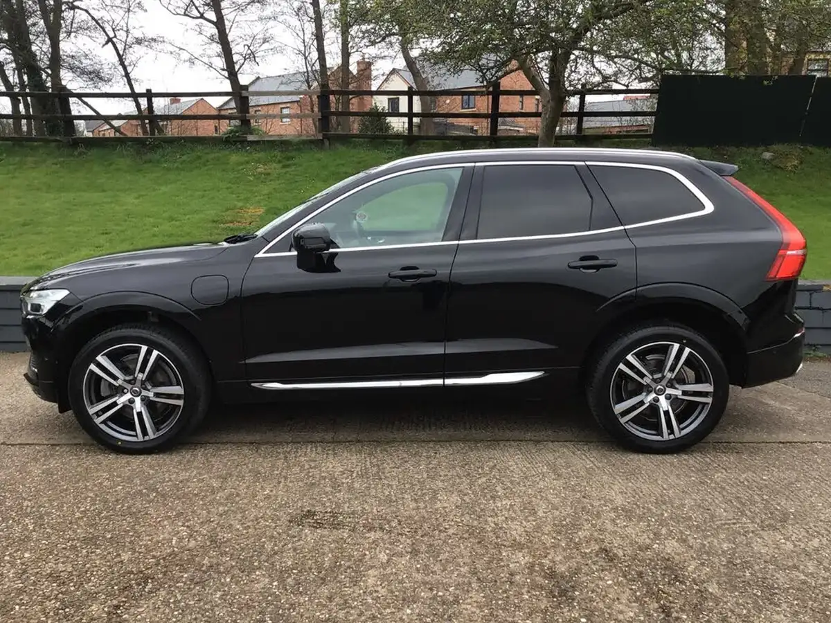 2018-volvo-xc60-20-t8-inscription-pro-390bhp-twin-engine-big-17