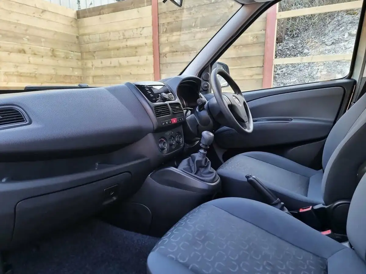 2018-fiat-doblo-14-easy-big-17
