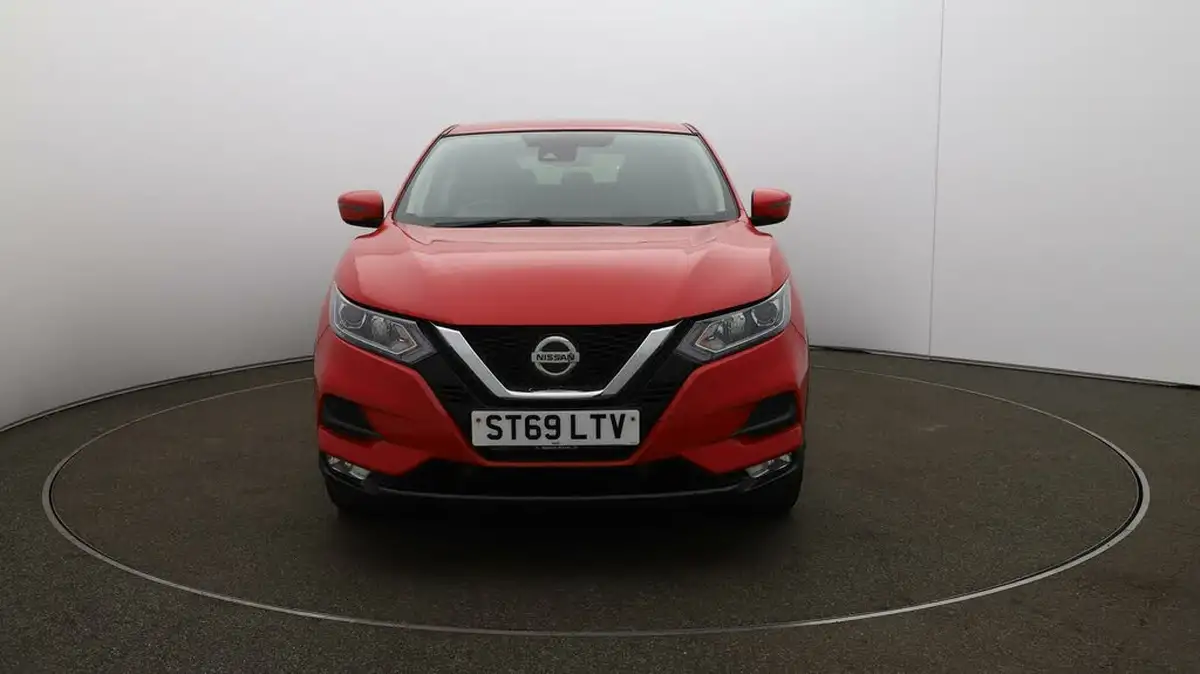 2020-nissan-qashqai-13-dig-t-acenta-premium-140ps-big-2