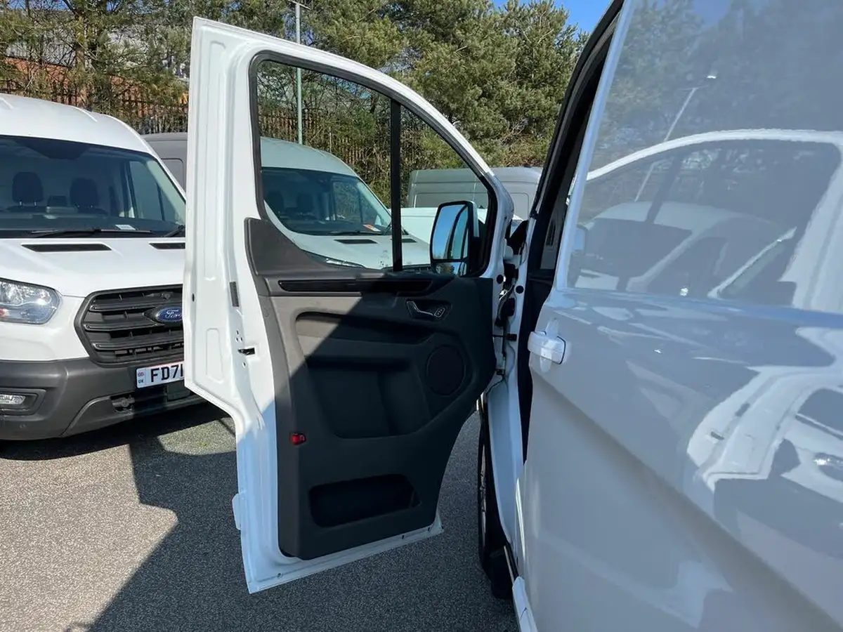 2023-ford-transit-custom-20tdci-280-l1h1-limited-130pseu6dt-panel-van-1997cc-big-27