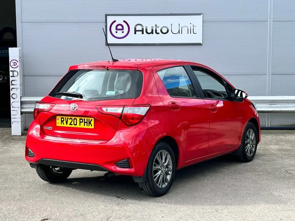2020-toyota-yaris-15-vvt-i-icon-111bhp-1496cc-cvt-big-2