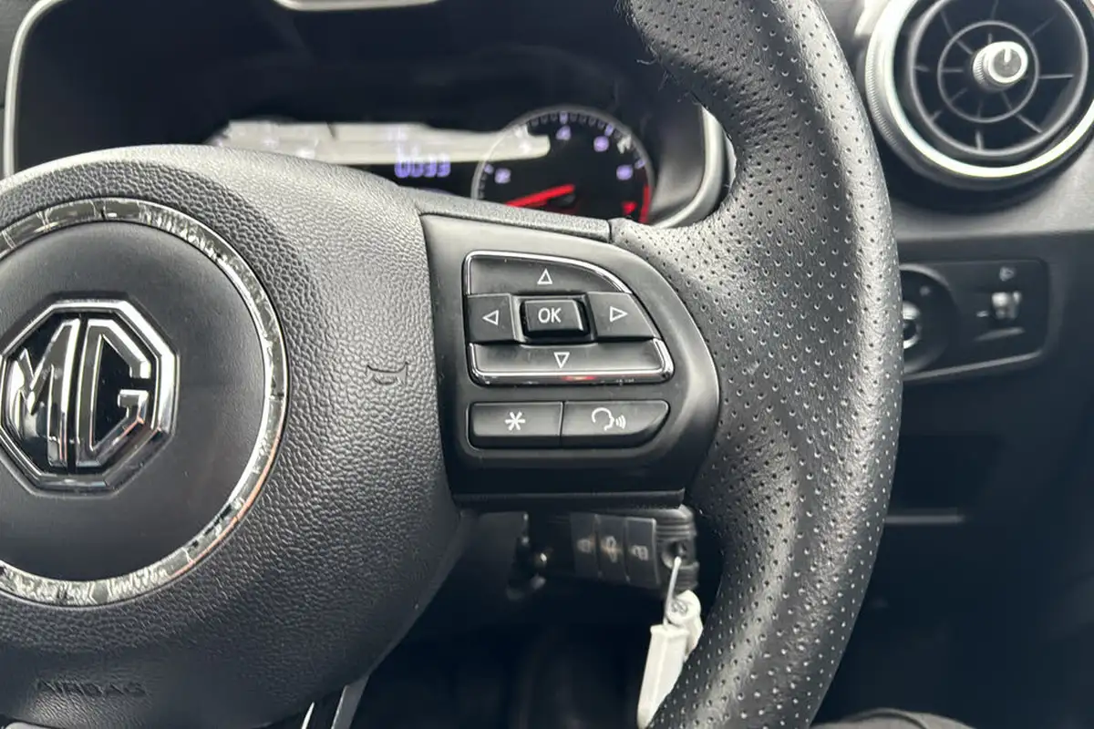 2020-mg-zs-suv-10t-gdi-exclusive-111ps-big-17