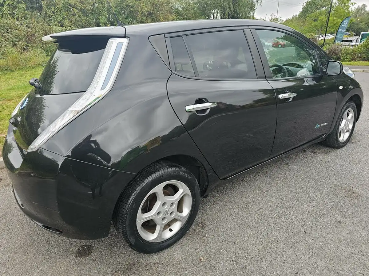 2017-nissan-leaf-e-acenta-80kw-24kwh-big-2