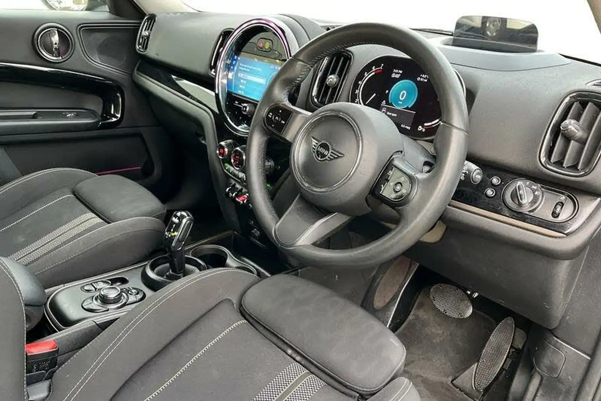 2022-mini-countryman-20-cooper-s-classic-auto-big-8