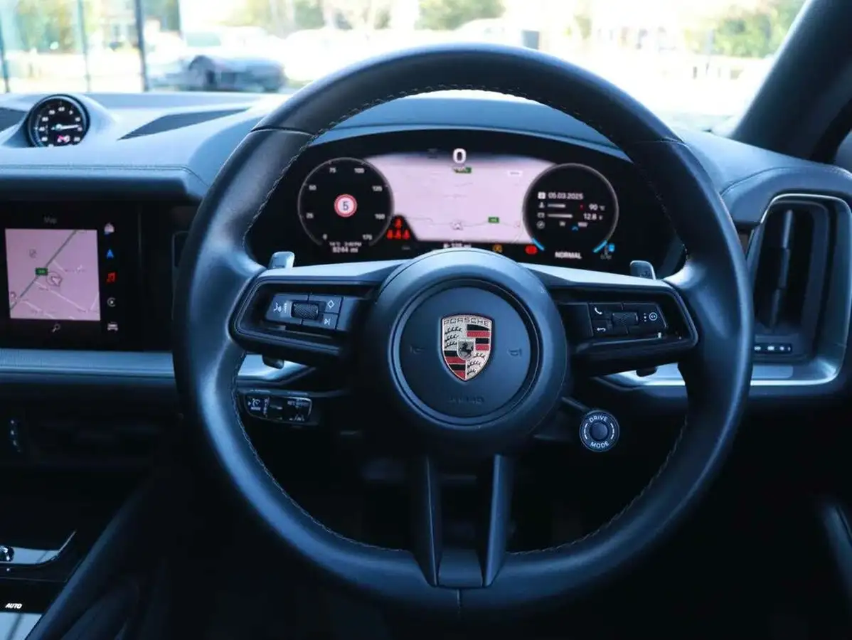 2023-porsche-cayenne-30-v6-353ps-coupe-big-24