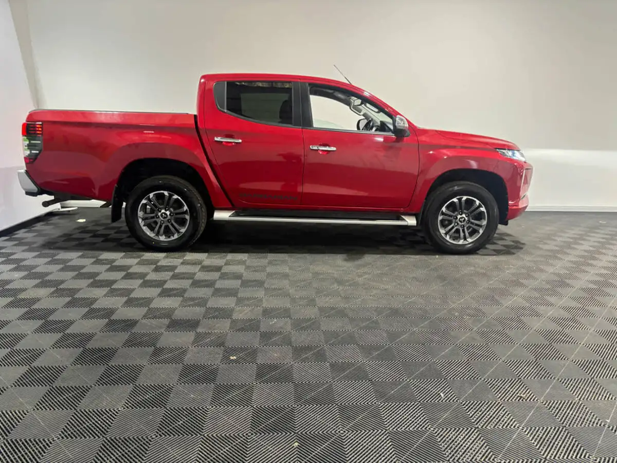 2021-mitsubishi-l200-22di-d-barbarian-big-3
