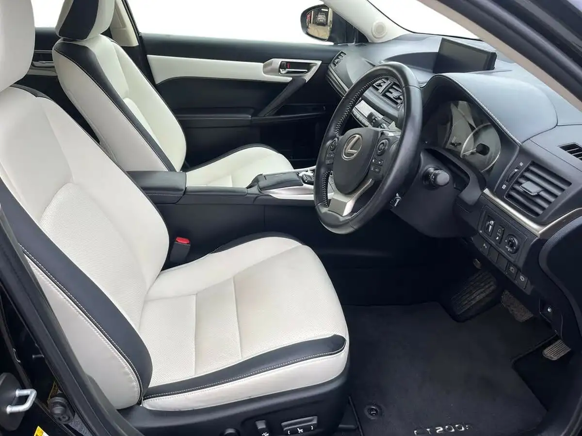 2018-lexus-ct-200h-18-premier-sun16in-big-8