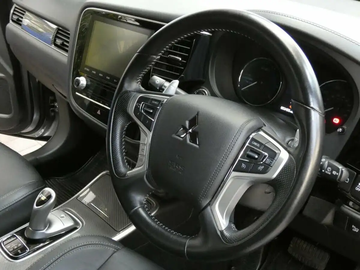 2021-mitsubishi-outlander-24-dynamic-phev-big-48