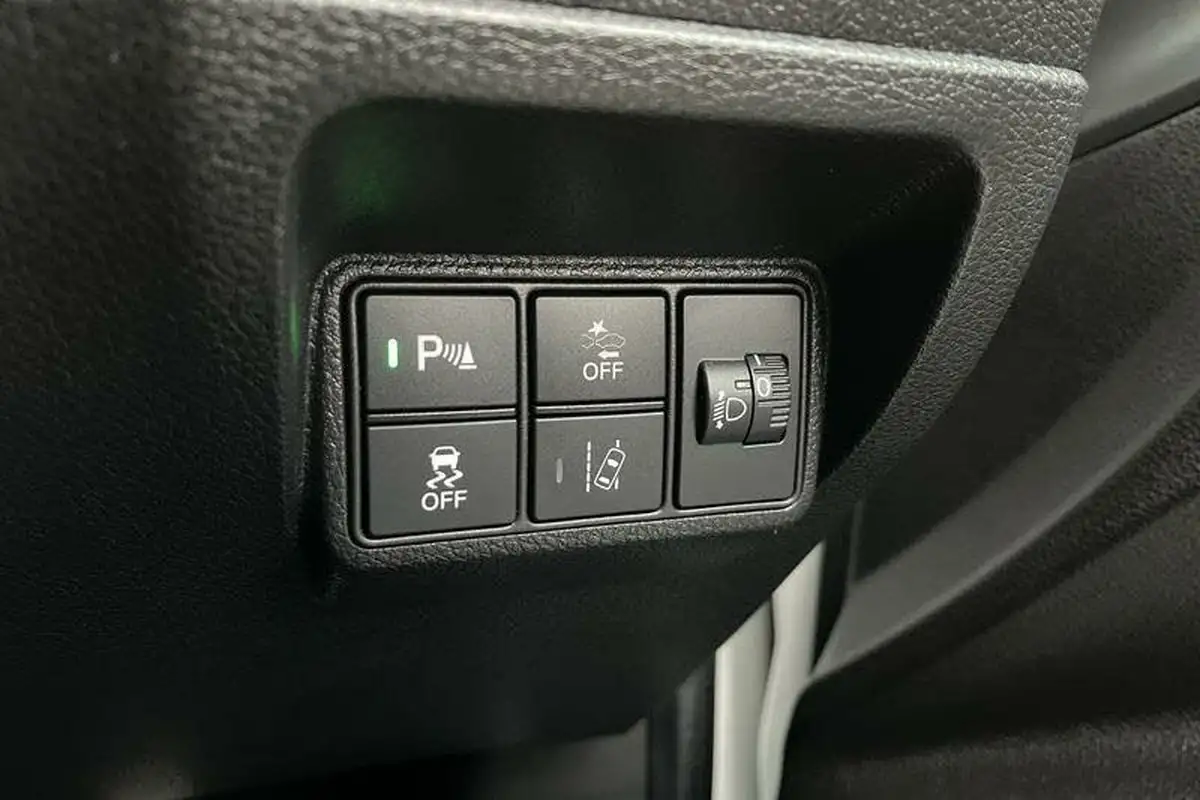 2018-honda-civic-10-vtec-turbo-sport-line-big-34
