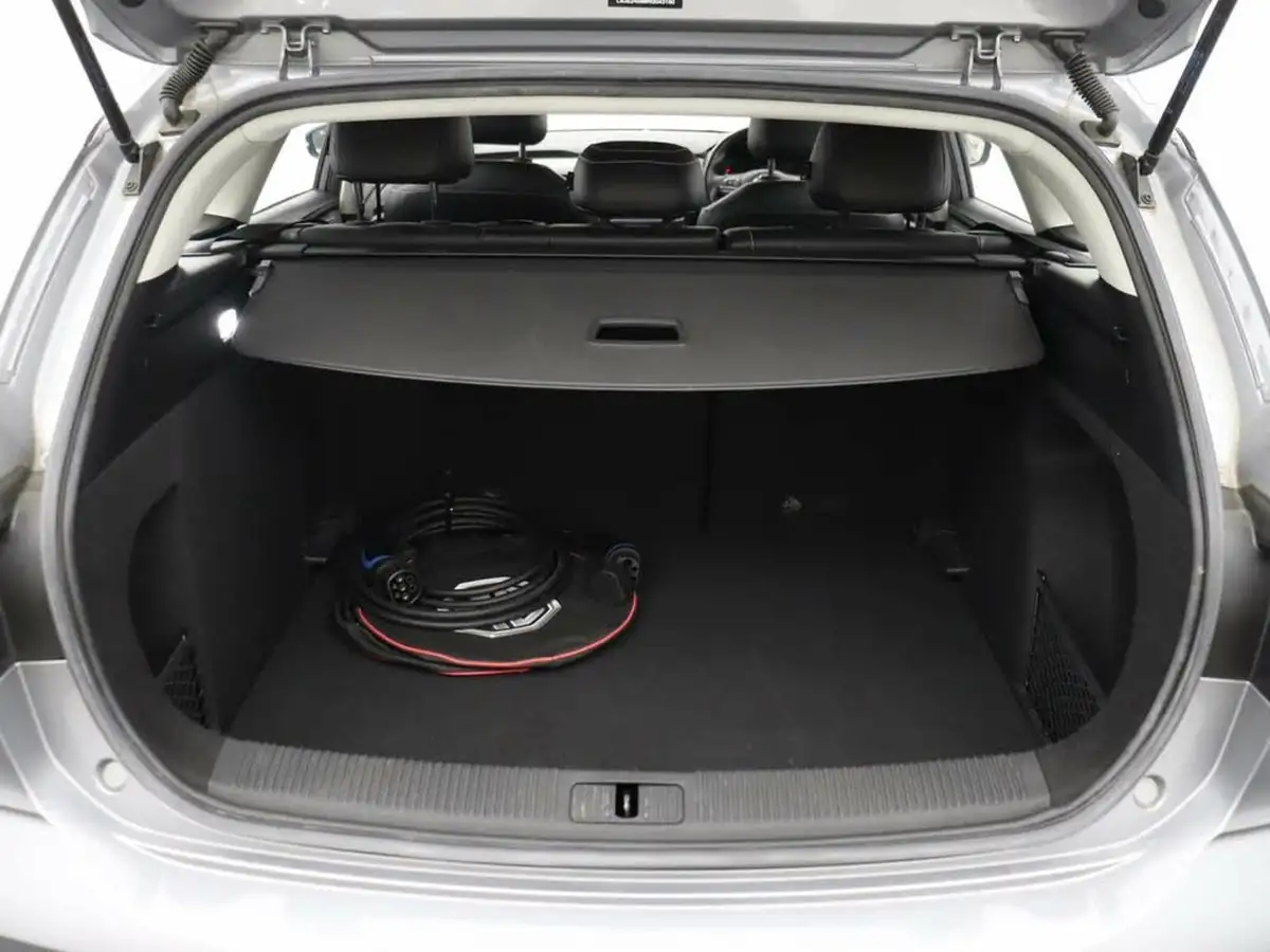 2022-mg-mg5-e-exclusive-ev-long-range-big-10