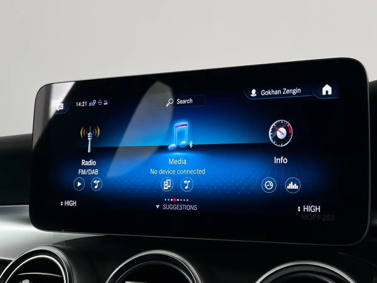 2019-mercedes-benz-glc-class-20d-glc220d-amg-line-station-wagon-5d-4matic-plus-big-28