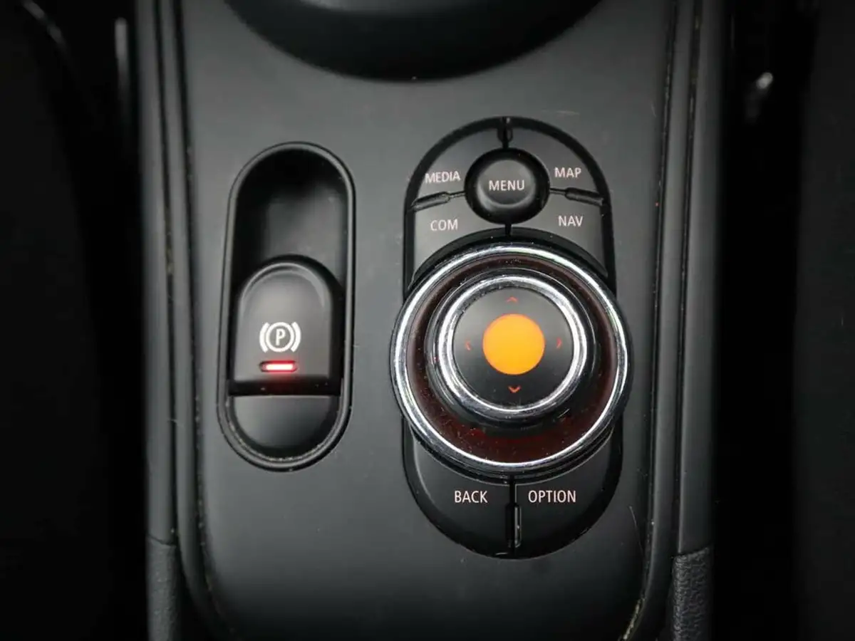 2019-mini-countryman-20-cooper-s-classic-auto-big-19