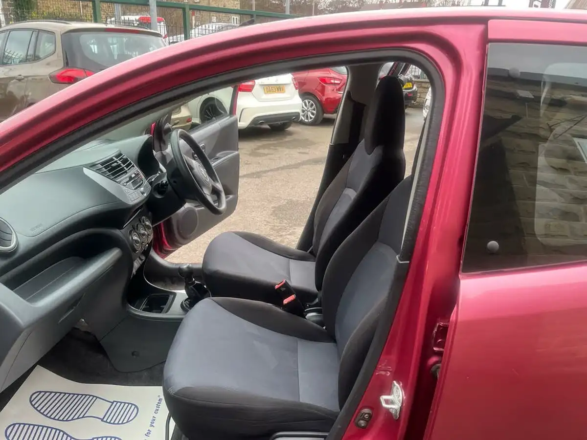 2013-suzuki-alto-10-sz-big-9